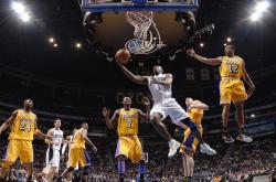 开云体育直播-莫兰特独舞新奥尔良，篮网鹈鹕之战沦为一人舞台