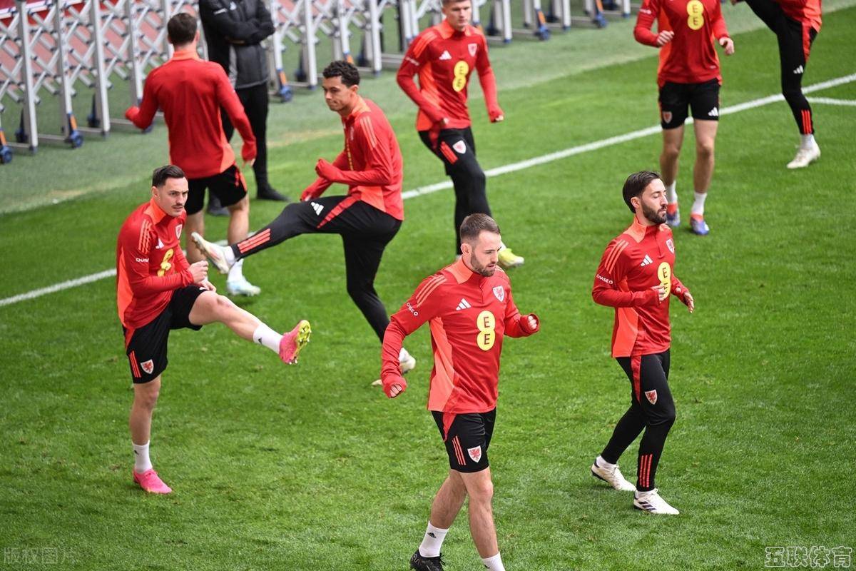 包含土耳其队在欧国联比赛中险胜对手，晋级强的词条