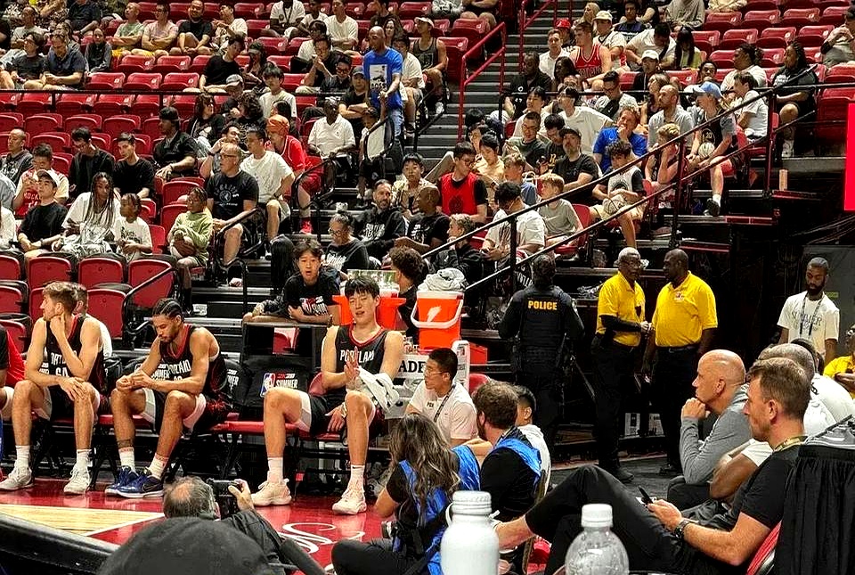 关于篮网后卫再次受伤，球队战力减弱的信息