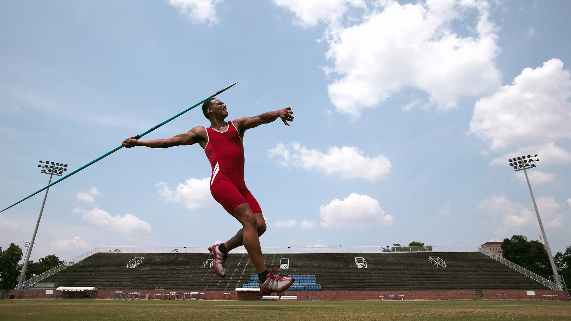 浓眉状态火热,开拓者挑战广东队,一场跨越太平洋的篮球对话