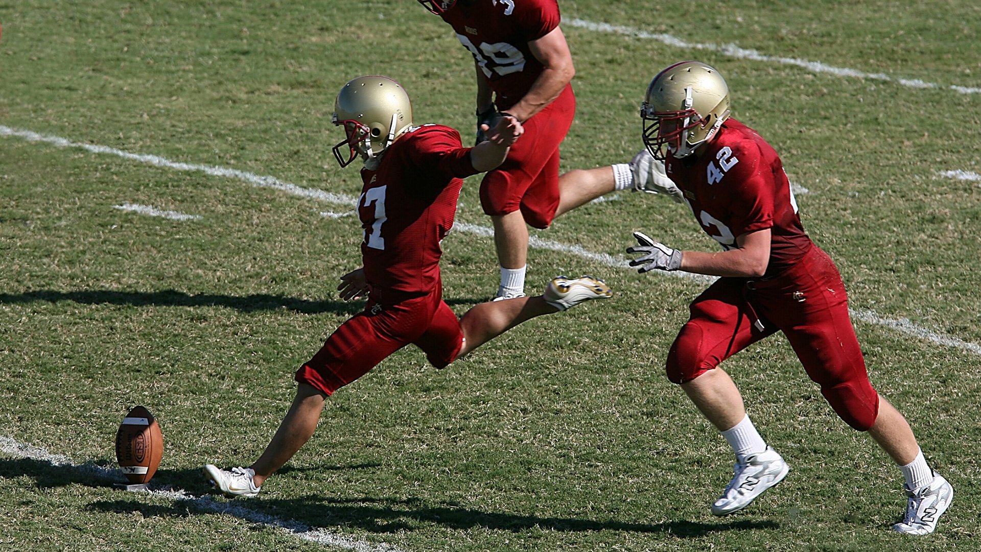 巴尔韦德扛起全队，爱尔兰对阵阿森纳的绿茵传奇