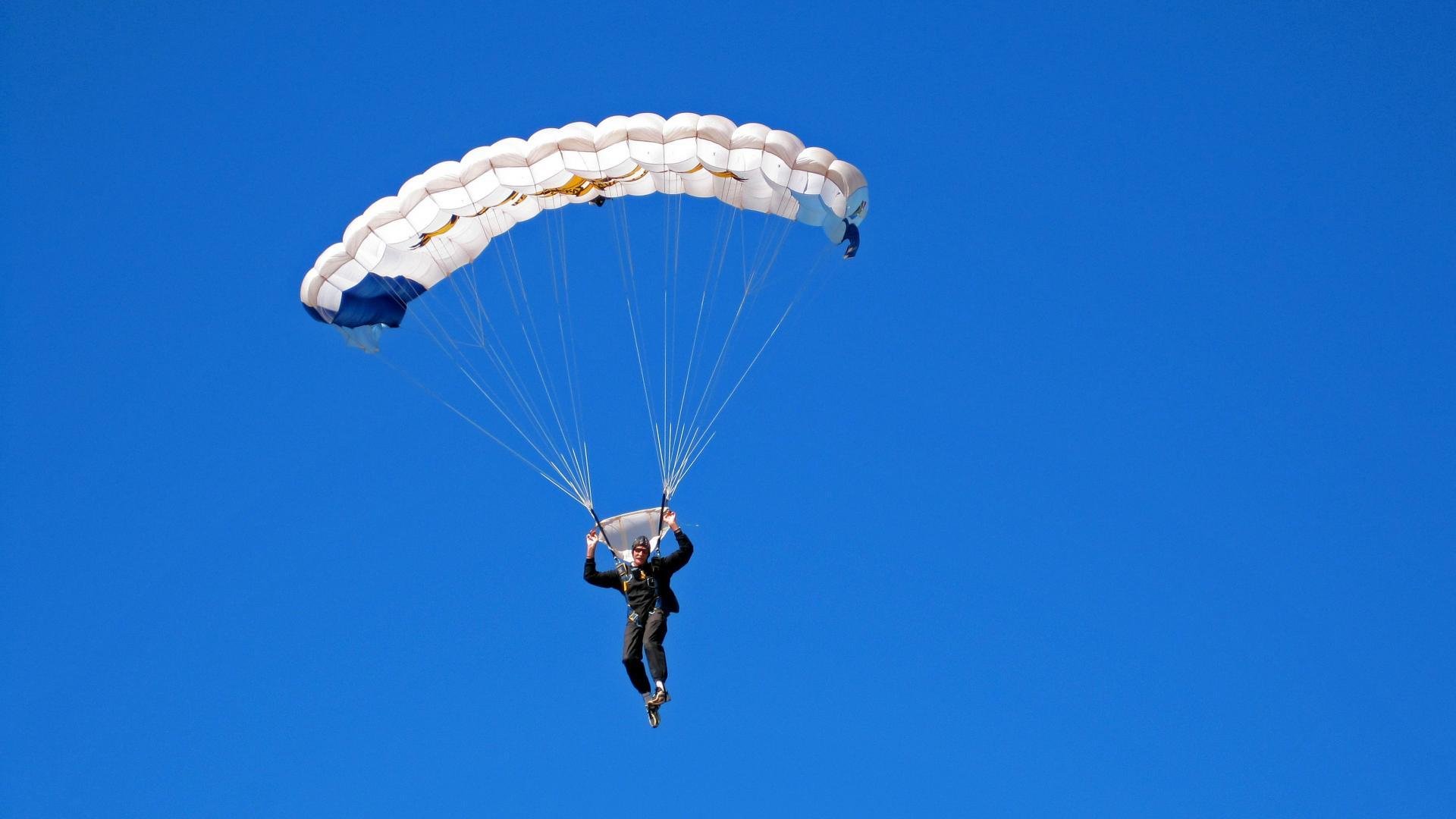 福克斯硬仗之王，广东队如何打穿太阳防线