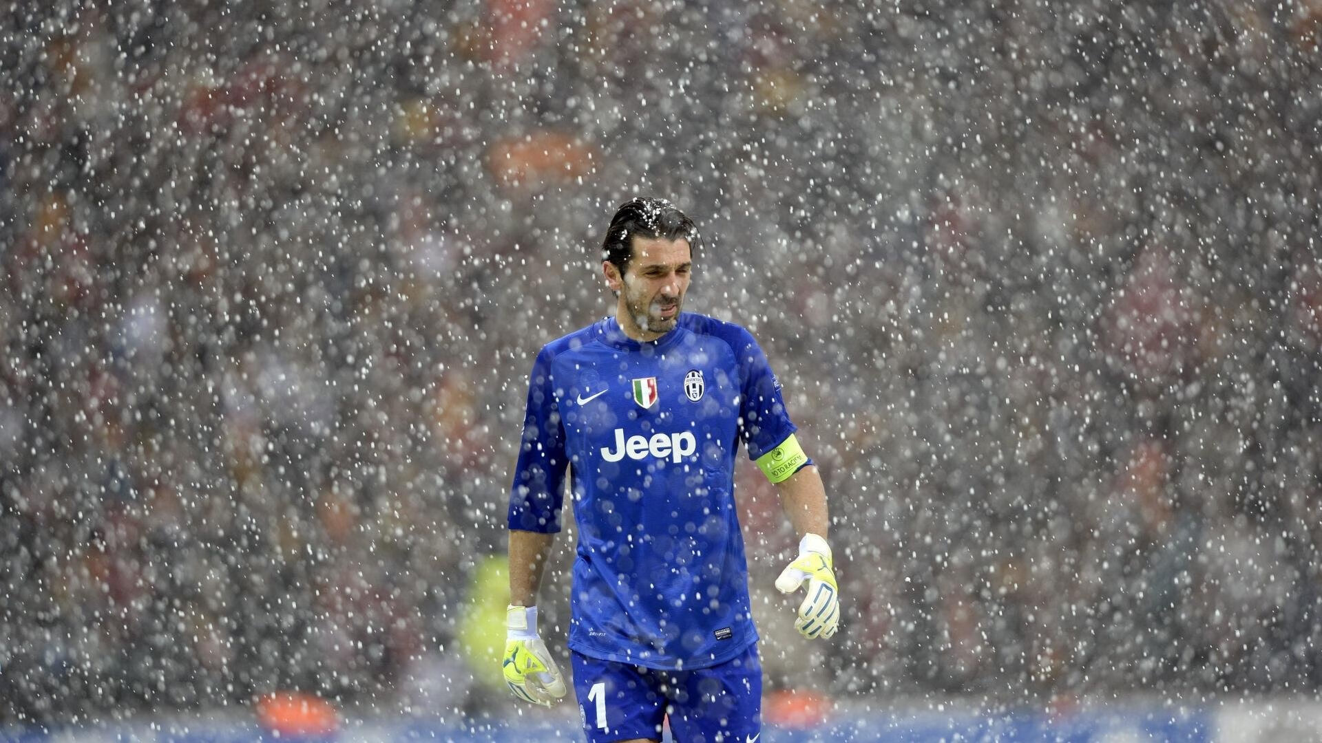 奥运周期关键战焦点战，莱比锡红牛横扫伊朗，体育战略新启示